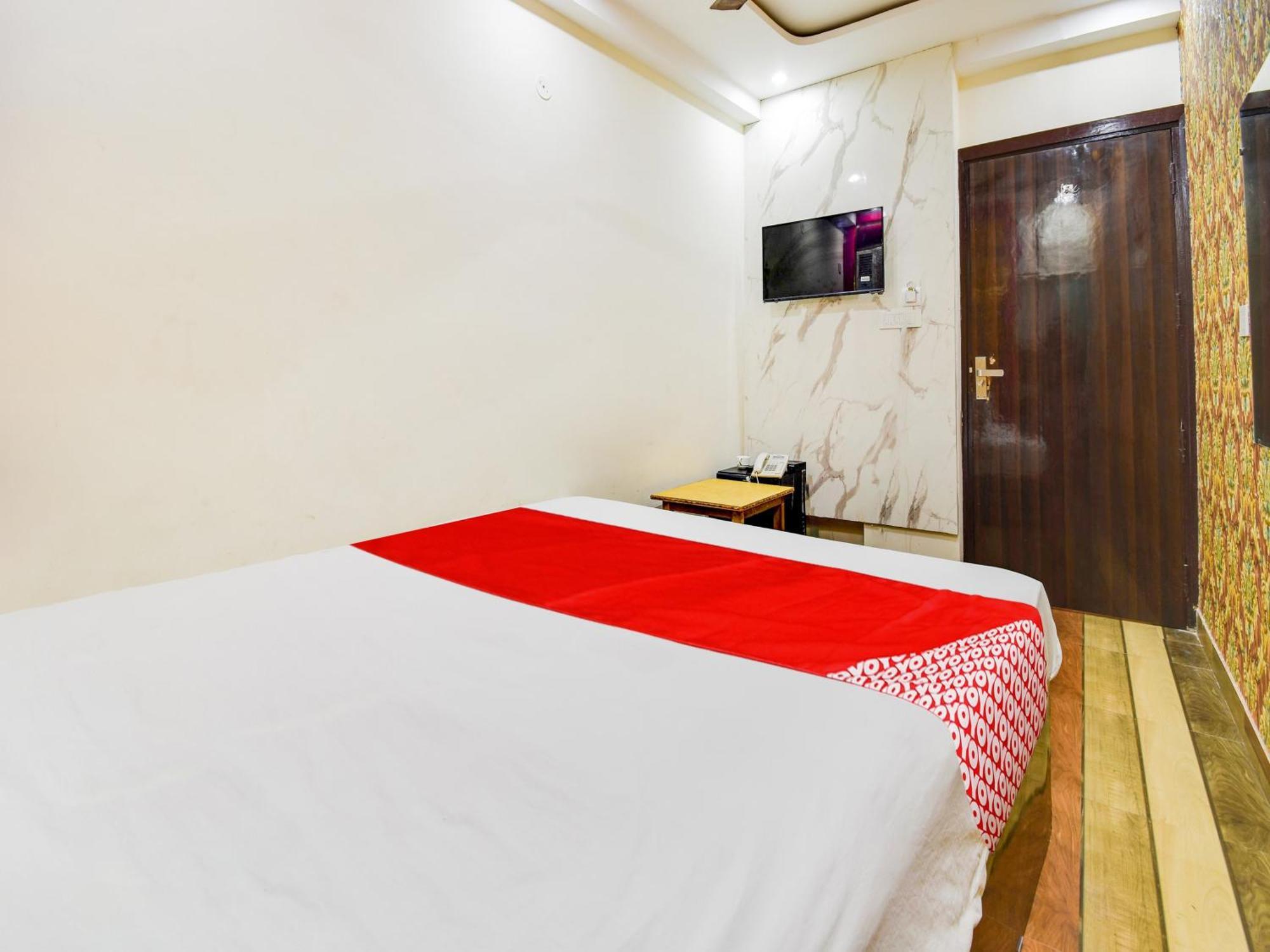 Hotel O Double Rr นิวเดลี ภายนอก รูปภาพ